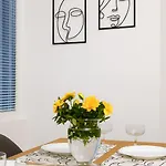 דירה Cozy And Comfortable Northern Apartment, Kapana District, Plovdiv, Center
