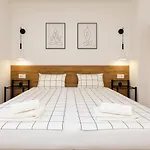 Cozy And Comfortable Northern Apartment, Kapana District, Plovdiv, Center * פלובדיב